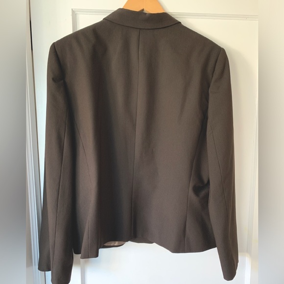 Tahari 2-button cropped suit jacket US18 - Picture 5 of 5